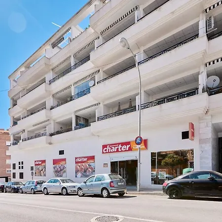 Old Town Penthouse - By Welcomely