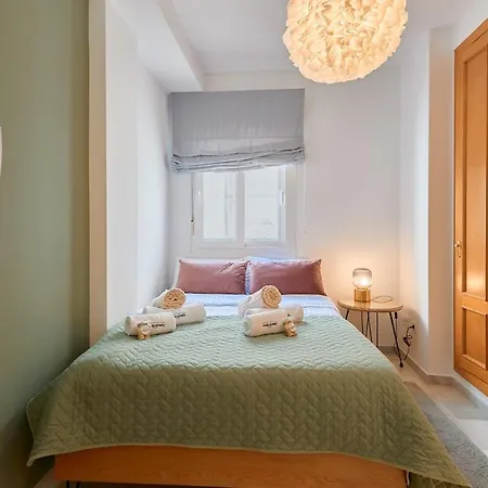 Old Town Penthouse - By Welcomely アパート